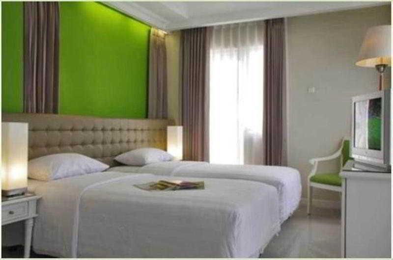 Ciputra Golf, Club & Hotel Surabaya Zimmer foto